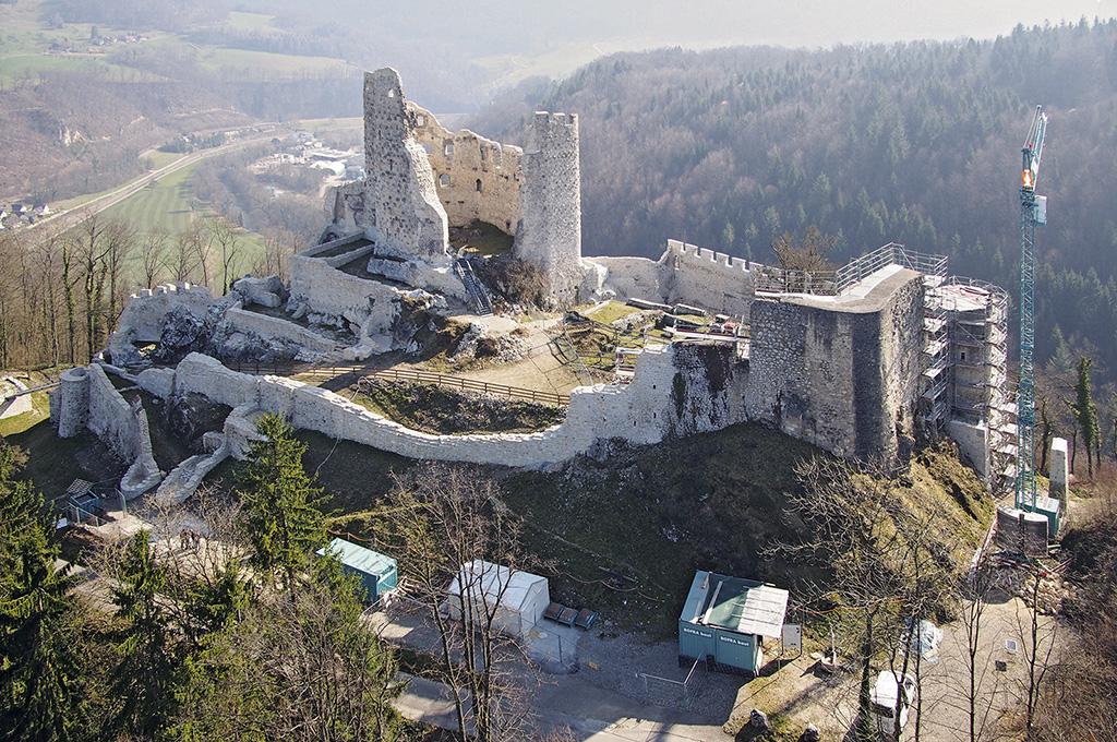 Burgruine Pfeffingen, Sanierungsarbeiten 2016, © Archäologie Baselland